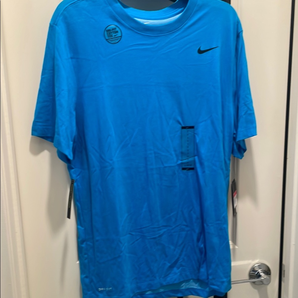 Nike Men's Blue Shirt